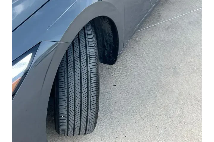 $19999 : Hyundai ELANTRA 2024 SEL 4dr image 9