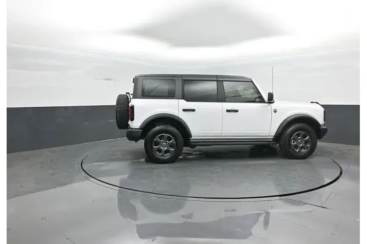 $38973 : Ford Bronco 2023 4x4 Base 4d image 8