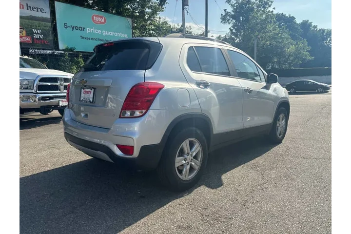 $12999 : 2018 Trax LT image 7