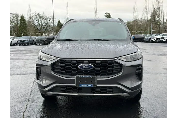 $19995 : Ford Escape 2024 ST-Line 4dr image 9