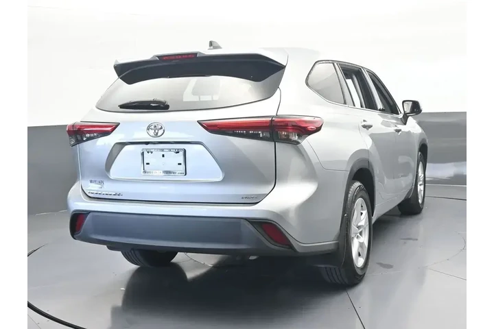 $25400 : Toyota Highlander 2022 AWD L image 5