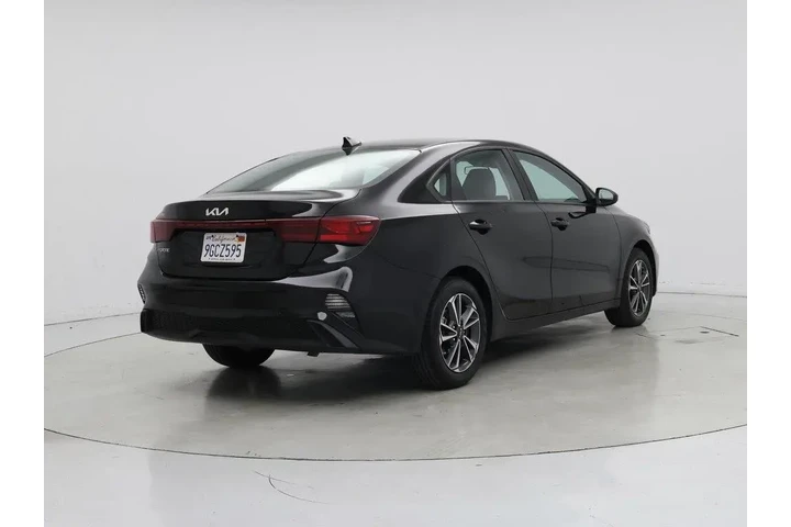 $19998 : Kia Forte 2023 LXS 4dr Sedan image 8