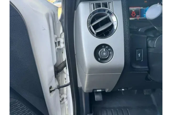 $8900 : Ford Expedition 2015 4x4 Lim image 10