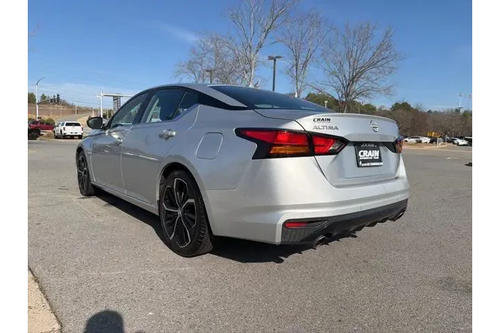 $21080 : Nissan Altima 2024 2.5 SR 4d image 5