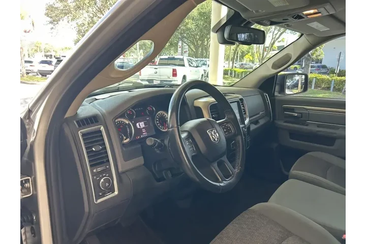 $15760 : Ram 1500 2017 4x2 Big Horn 4 image 6