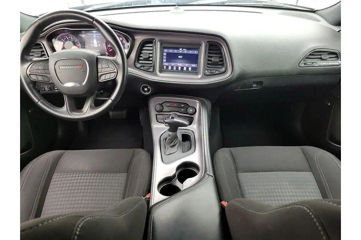 $23998 : Dodge Challenger 2023 SXT 2d image 9