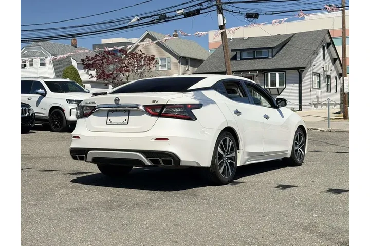 $19298 : Nissan Maxima 2021 3.5 SV 4d image 7