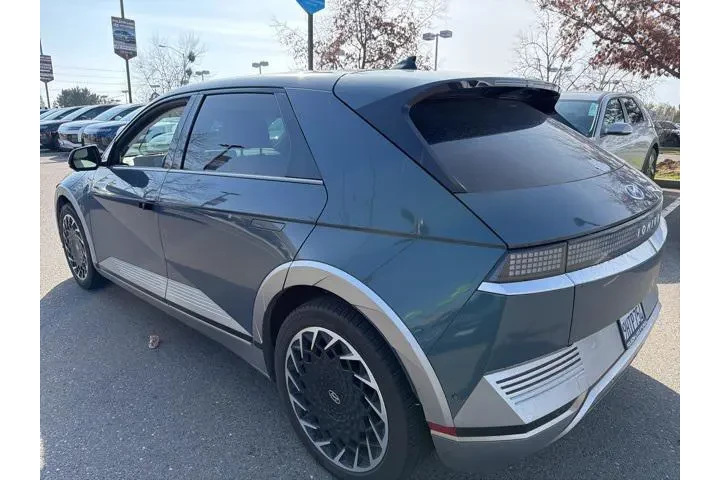 $22991 : Hyundai IONIQ 5 2022 AWD Lim image 5