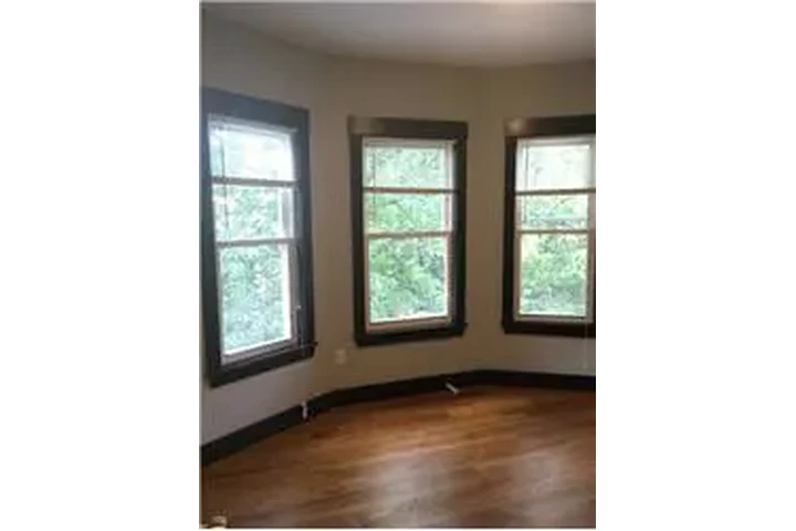 $5750 : Rental property with 5 bedro image 4