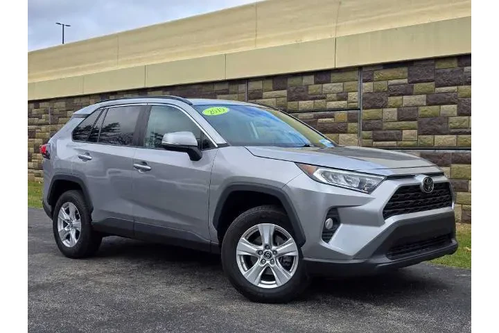 $20999 : Toyota RAV4 2019 AWD XLE 4dr image 3
