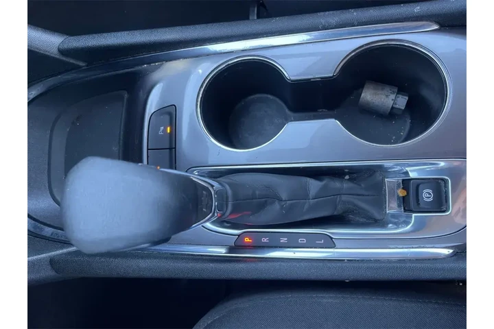 $13000 : Chevrolet Malibu 2022 LT 4dr image 9