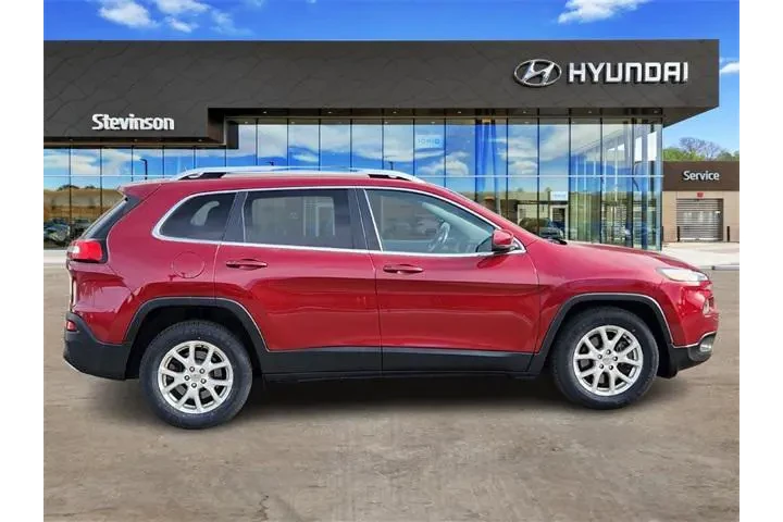 $11300 : Jeep Cherokee 2017 Latitude image 4