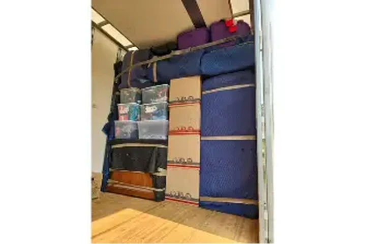 Mudanza moving relocation help image 3