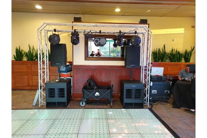 DJ PROFESIONAL image 10