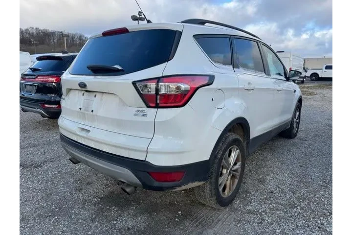 $8739 : Ford Escape 2018 AWD SEL 4dr image 3