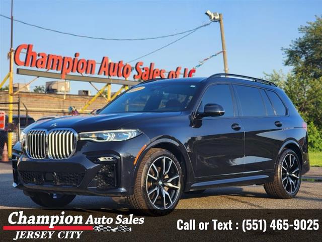 Used 2019 X7 xDrive50i Sports image 2