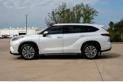 $36180 : Toyota Highlander 2022 Limit thumbnail