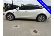 $27999 : Tesla Model Y 2023 AWD 4dr C thumbnail