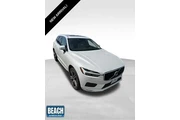 $25612 : Volvo XC60 2021 T5 Momentum thumbnail