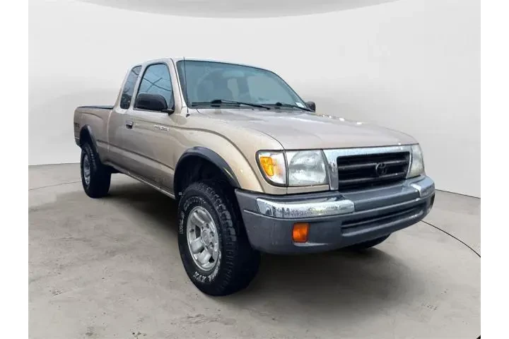 $11991 : Toyota Tacoma 1998 2dr SR5 V image 5