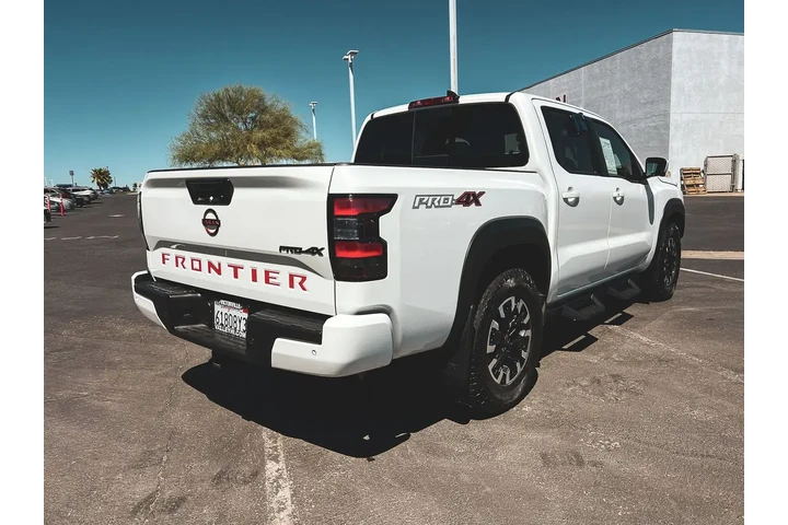 $38917 : Nissan Frontier 2024 4x4 PRO image 5