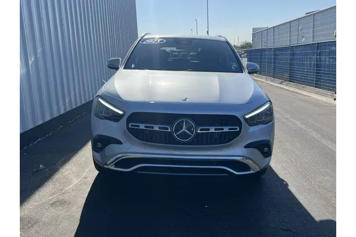 $37994 : Mercedes-Benz GLA 2025 GLA 2 image 2