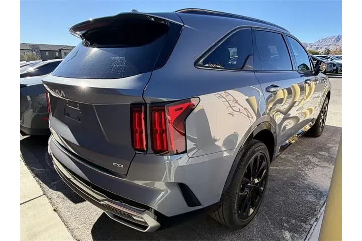 $28588 : Kia Sorento 2023 AWD SX 4dr image 3