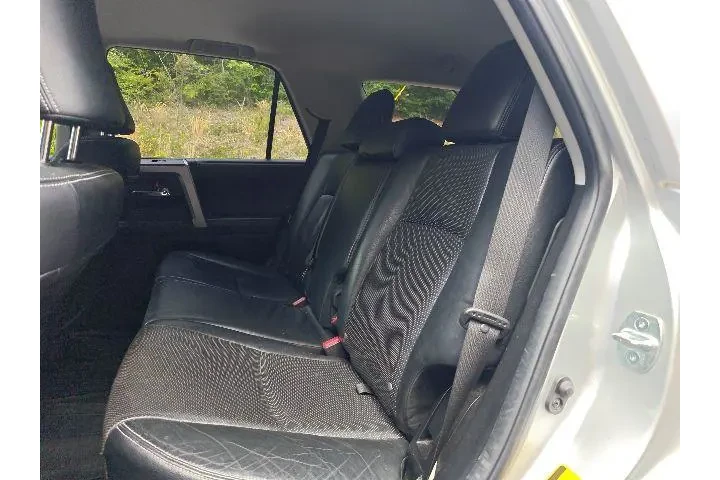 $16990 : Toyota 4Runner 2014 4x2 Limi image 9