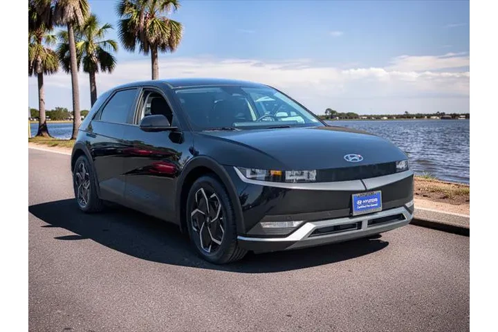 $25500 : Hyundai IONIQ 5 2024 SEL 4dr image 4