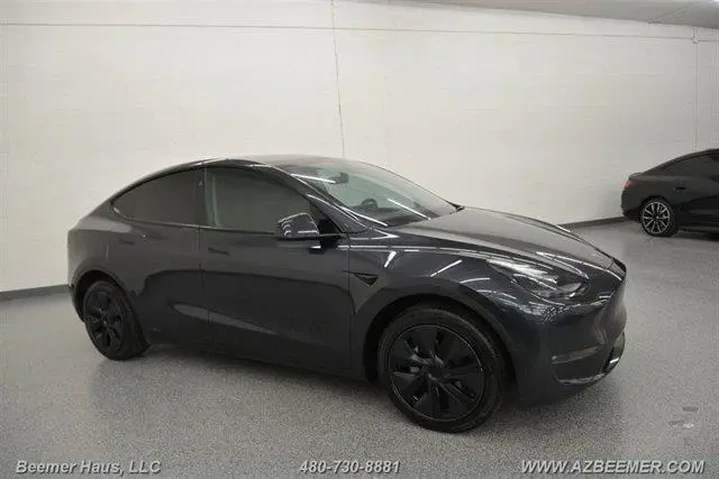 $28998 : Tesla Model Y 2024 AWD Long image 7