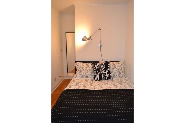 $2500 : 1 BED/ 1 BATH APARTMENT RENTAL image 5