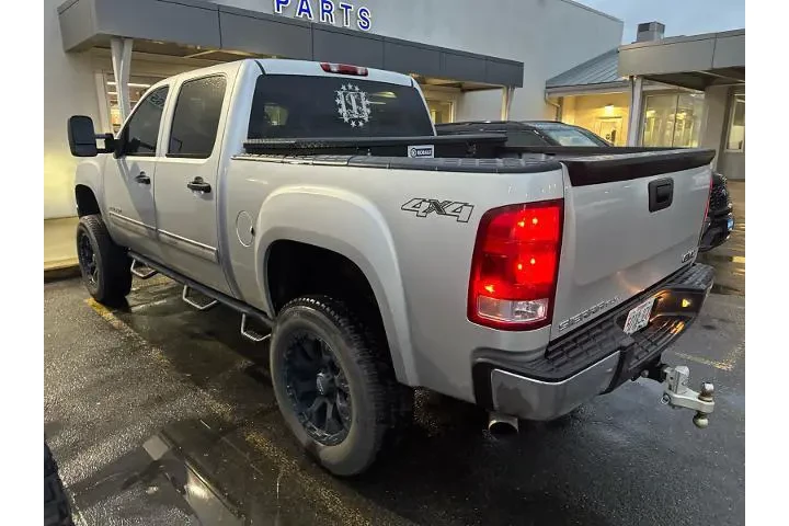 $17000 : GMC Sierra 1500 2013 4x4 SLE image 2