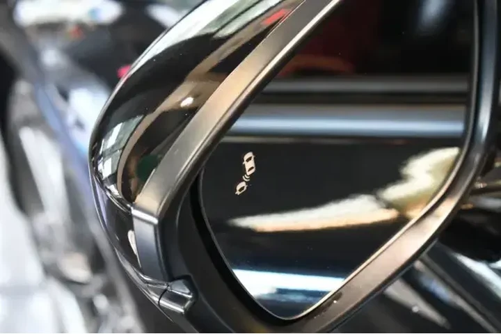 $27995 : Acura Integra 2023 4dr Liftb image 9