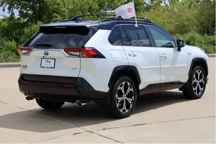 $39119 : Toyota RAV4 Prime 2023 AWD X image 8