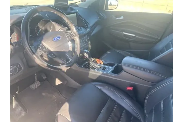 $14450 : Ford Escape 2019 Titanium 4d image 10