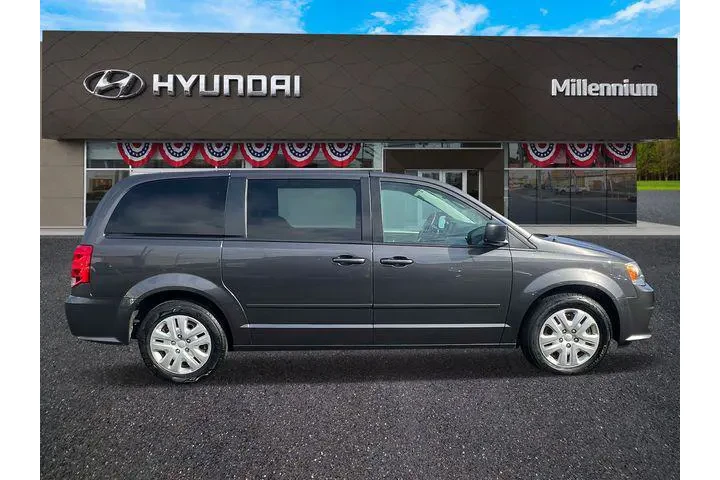 $13499 : Dodge Grand Caravan 2017 SE image 5