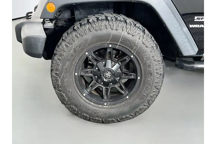 $17975 : Jeep Wrangler 2013 4x4 Sport image 10