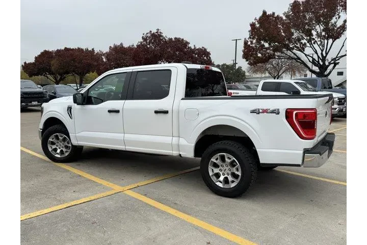 $35808 : Ford F-150 2023 4x4 XLT 4dr image 8