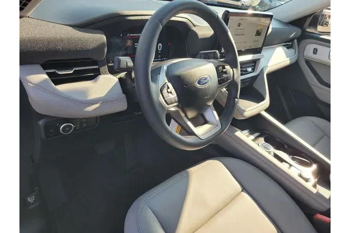 $38776 : Ford Explorer 2025 Active 4d image 9