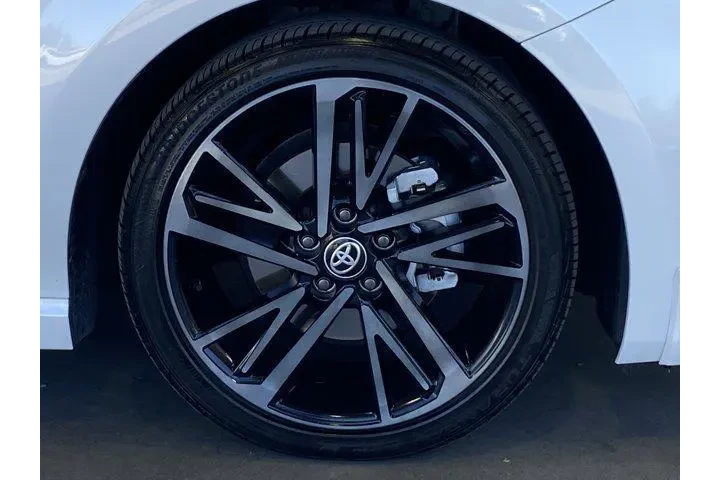 $35591 : Toyota Camry 2025 XSE 4dr Se image 5