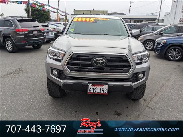 2018 Tacoma SR5 4WD Truck image 5