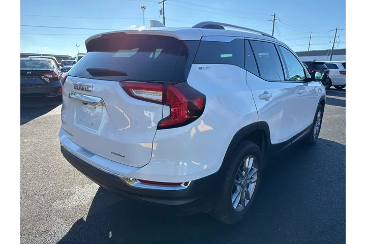 $26477 : GMC Terrain 2024 AWD SLT 4dr image 10