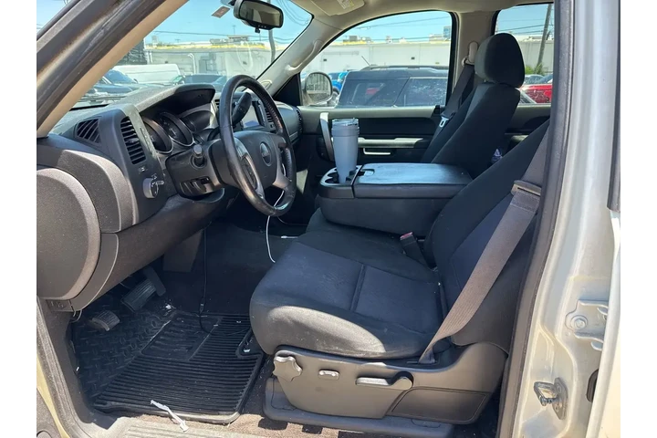 $17991 : GMC Sierra 1500 2013 4x2 SLE image 2