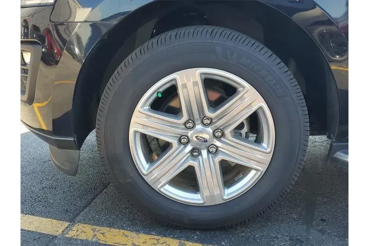 $29000 : Ford Expedition 2020 4x4 XLT image 7