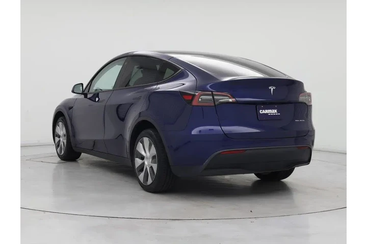 $27998 : Tesla Model Y 2022 AWD Long image 2