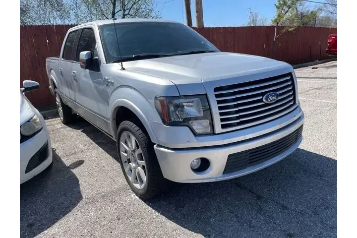 $16900 : Ford F-150 2011 4x4 Harley-D image 4