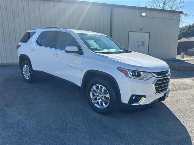 $14995 : 2018 Traverse LT Cloth FWD image 6