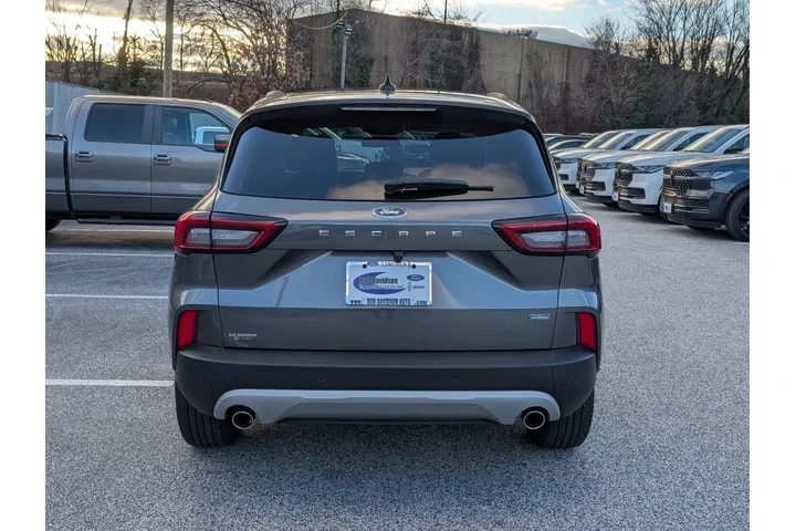 $24000 : Ford Escape Plug-In Hybrid 2 image 5