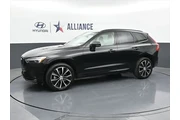$35036 : Volvo XC60 2023 B5 Plus Dark thumbnail