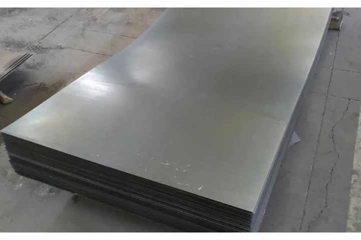 $300 : High-Quality Stainless Steel image 1